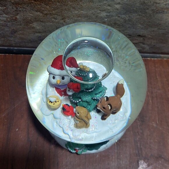 Hallmark Snow Buddies Snow Globe 2007 - Picture 6 of 12